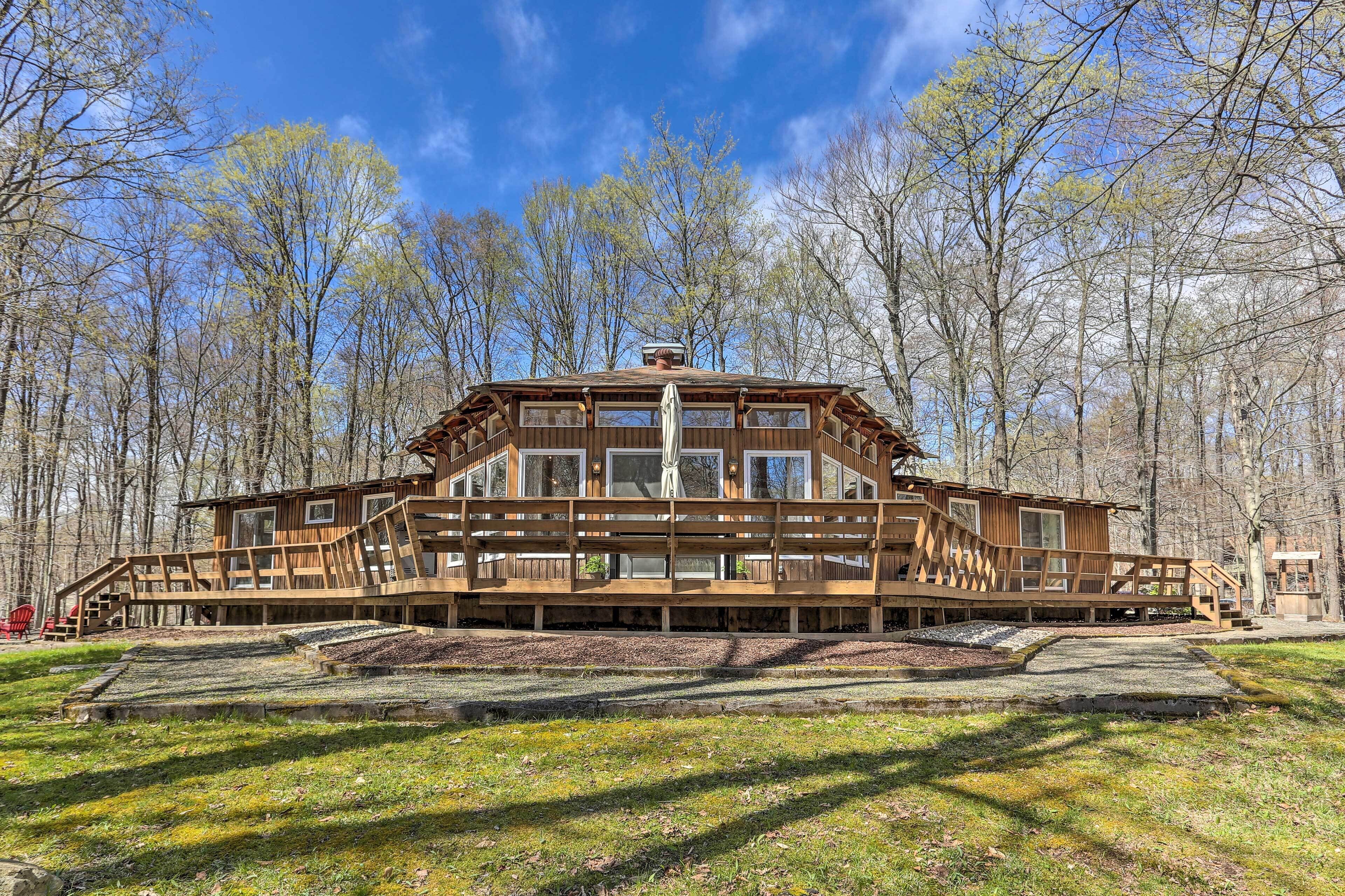 Family Home w/ Deck, Walk to Big Bass Lake!