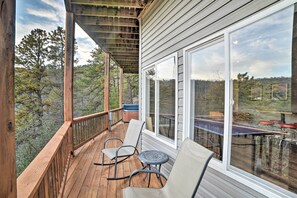 House (5 Bedrooms) | Interior