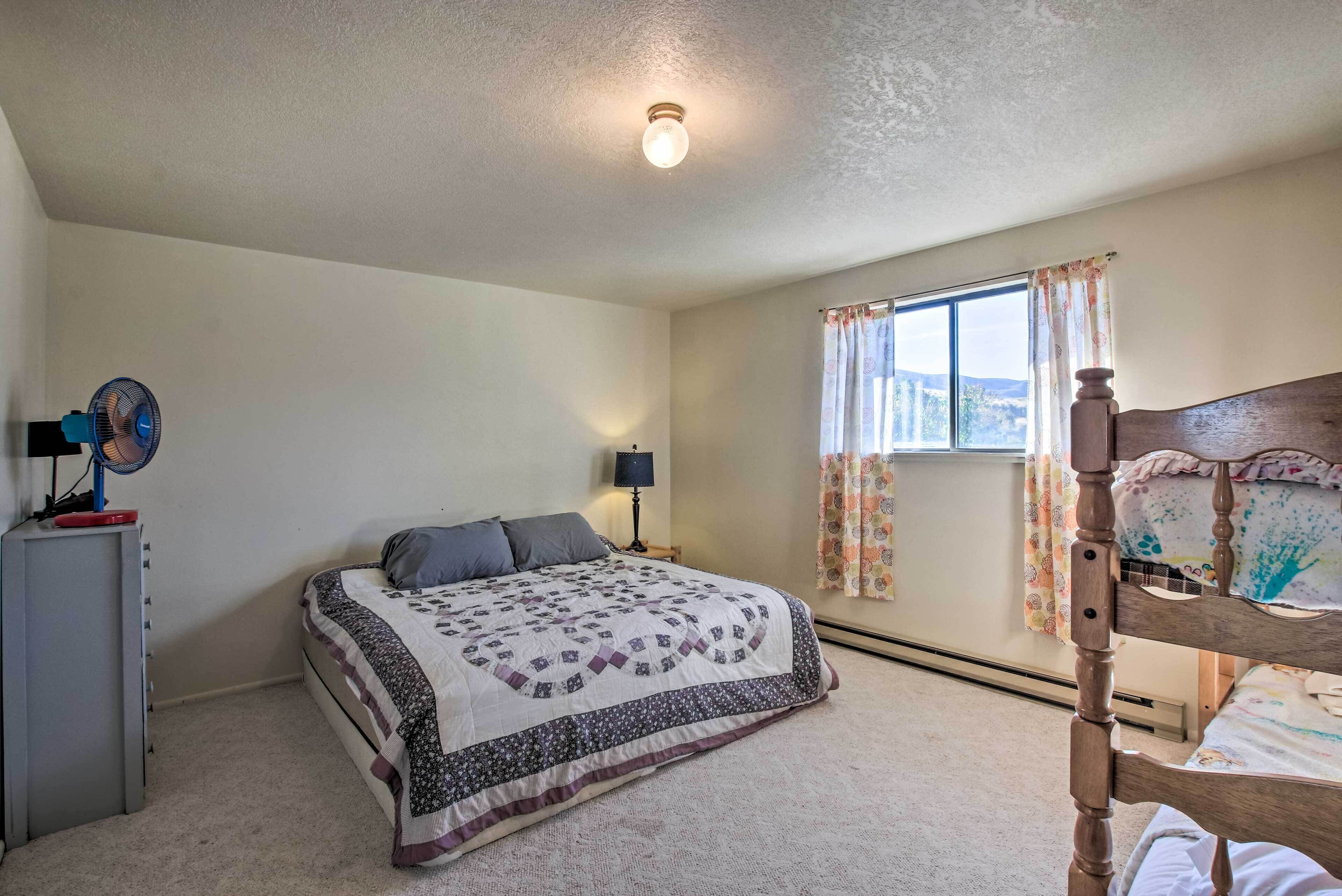 المنشأة من الداخل