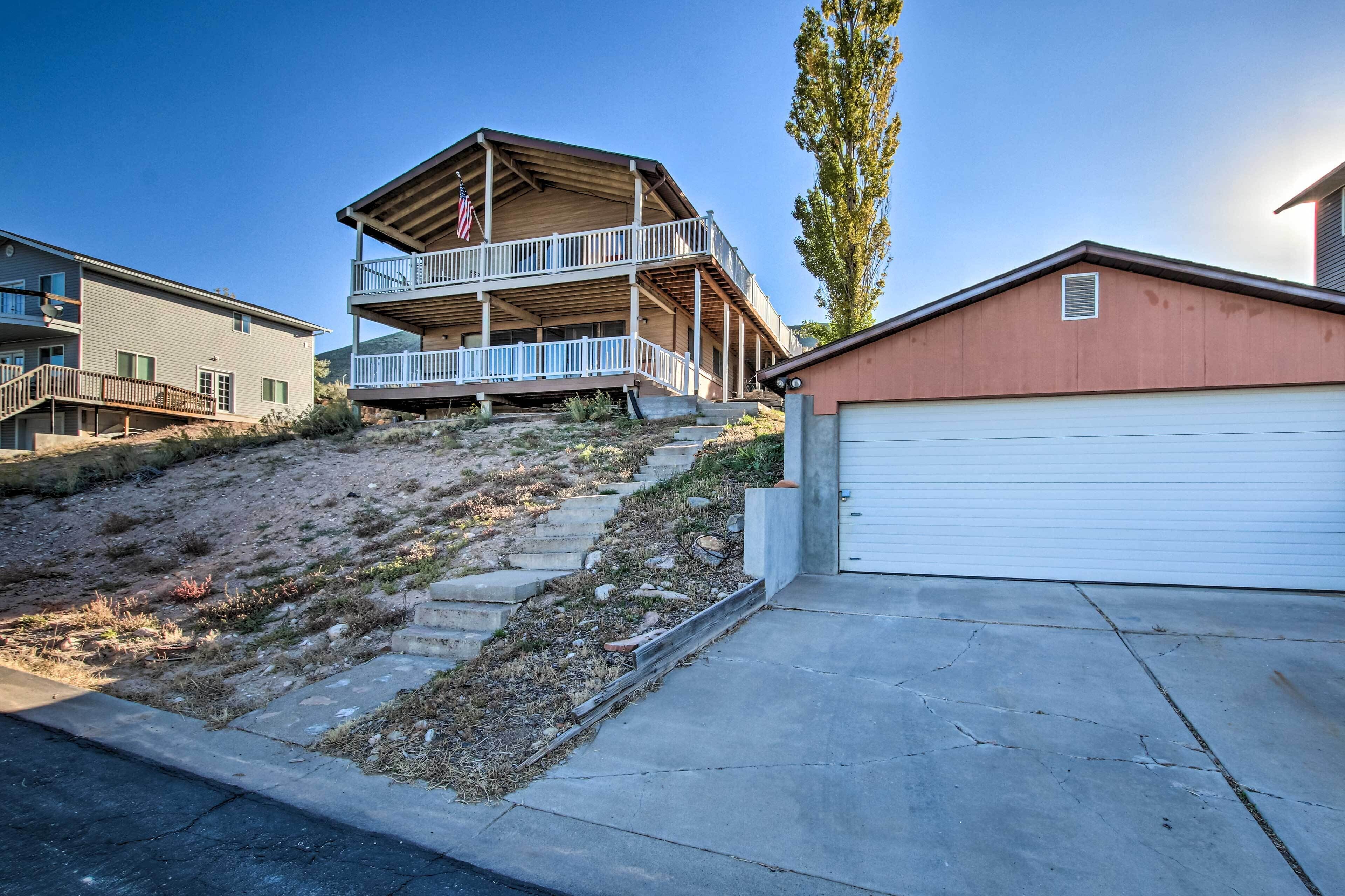 المنشأة من الداخل