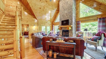 House (5 Bedrooms) | Interior