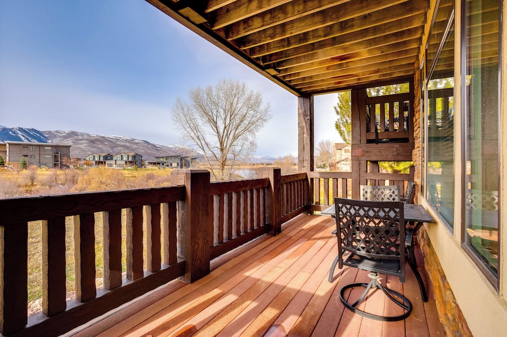 High-end Huntsville Condo w/ Private Hot Tub! - Causey Reservoir, UT
