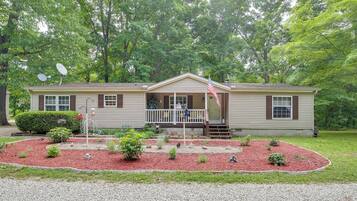 House (3 Bedrooms) | Front of property
