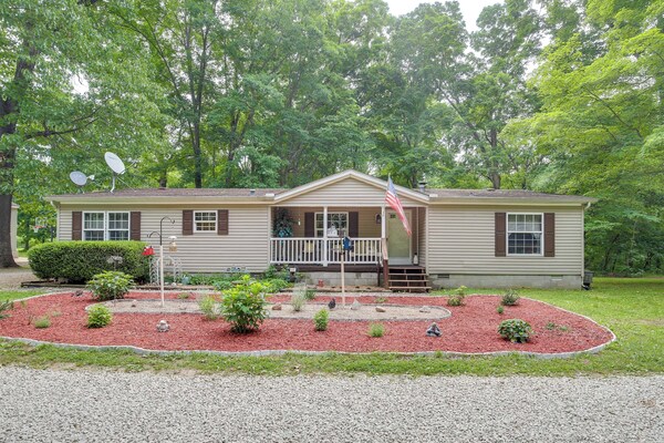 Haven In The Woods W/ 150 Acres, 2 Ponds - Illinois