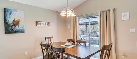 House (3 Bedrooms) | Interior