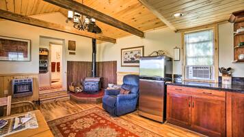 House (1 Bedroom) | Interior