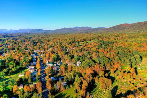 Idyllic Wallingford Retreat - Near Skiing & Hiking - Vermont