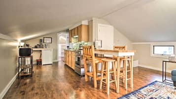 House (1 Bedroom) | Front of property