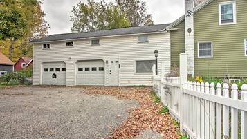 House (1 Bedroom) | Interior