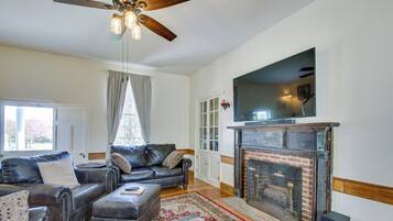 Rumah (2 Bedrooms) | Interior