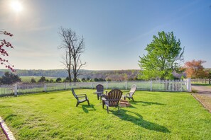 House (2 Bedrooms) | Interior - Idyllic Appomattox Home w/ Porch & Rocking Chairs! (Appomattox)