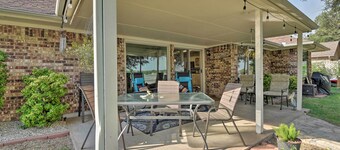 Lakefront Granbury Getaway: Boat, Swim & Fish