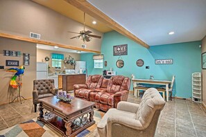 House (2 Bedrooms) | Interior