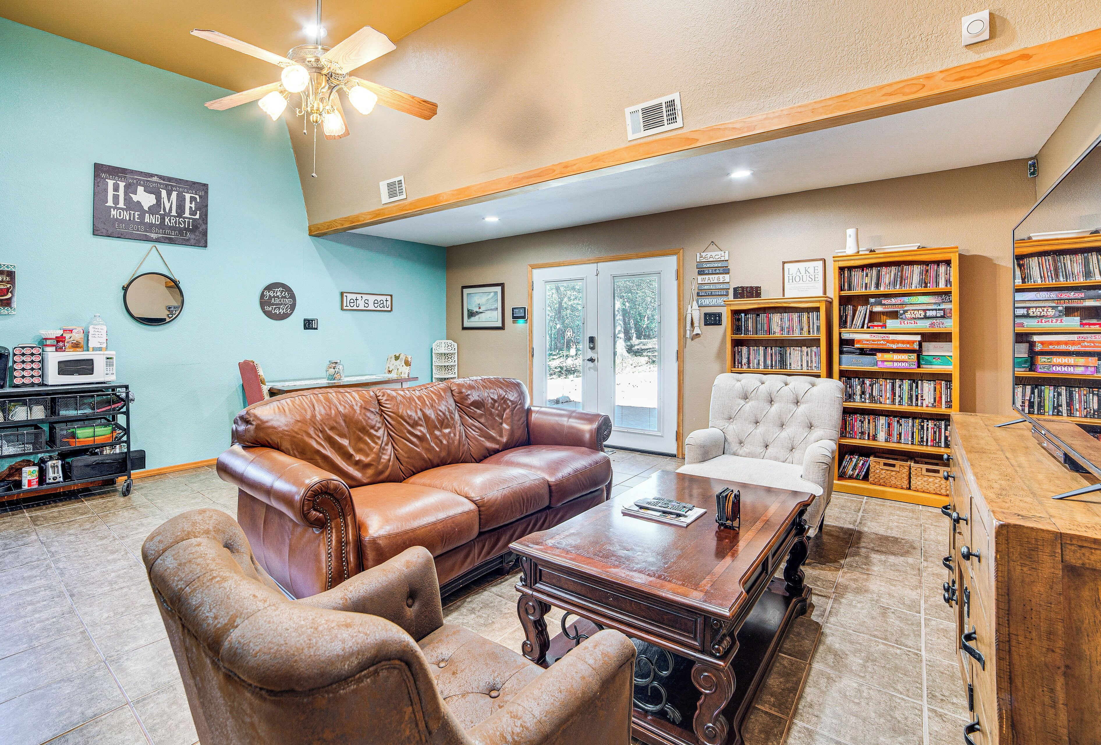 House (2 Bedrooms) | Interior