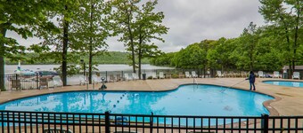 Lake Harmony Villa: Walk to Big Boulder Mountain!