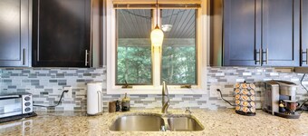 Lake Harmony Home Near Big Boulder!