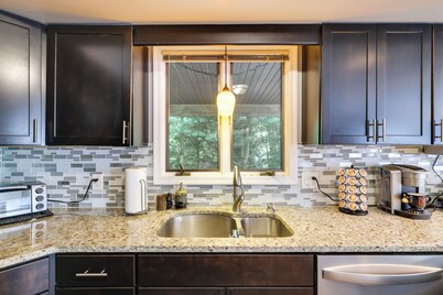 Lake Harmony Home Near Big Boulder!