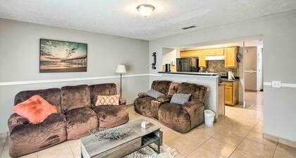 La Vergne Townhome: 22 Mi to Dtwn Nashville!