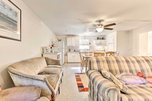 House (2 Bedrooms) | Interior