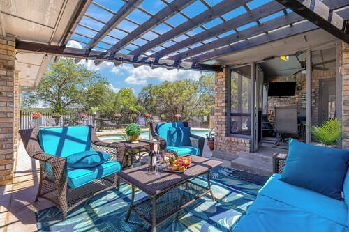 Dock & Private Pool: Lake Palo Pinto Retreat!