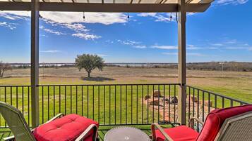 House (3 Bedrooms) | Front of property