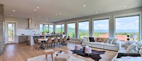 單棟房屋 (4 Bedrooms) | 住宿正面