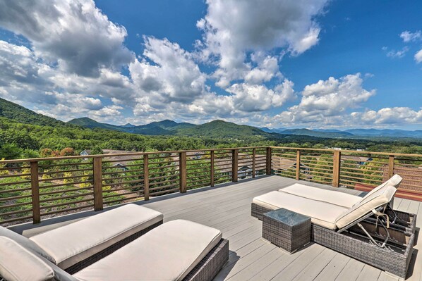 Interior - Luxe Asheville Home w/ Stunning Mountain Views! (Asheville)