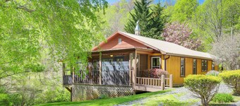Peaceful Mars Hill Home w/ Porch & Mountain Views