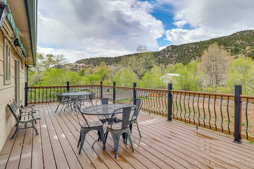 Mom's Place in Jemez - 1 Mi to Hot Spring