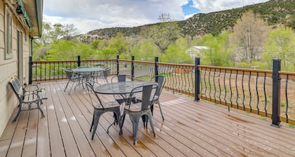 Mom's Place in Jemez - 1 Mi to Hot Spring