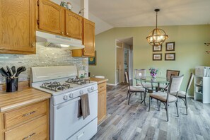 House (3 Bedrooms) | Interior - Mom's Place in Jemez - 1 Mi to Hot Spring (Jemez Springs)