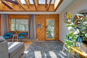 Interior - Stunning Golden Home w/ Deck ~ 35 Mi to Denver! (Golden)