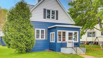 House (3 Bedrooms) | Front of property