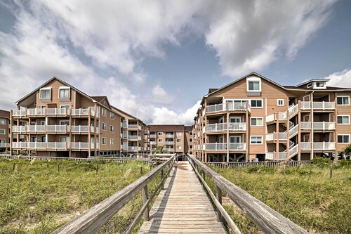 Oceanfront Carolina Beach Condo w/ Pool & Views!
