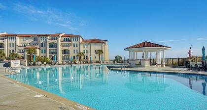 Sunrise Oceanview Escape & Pool in N Topsail Beach
