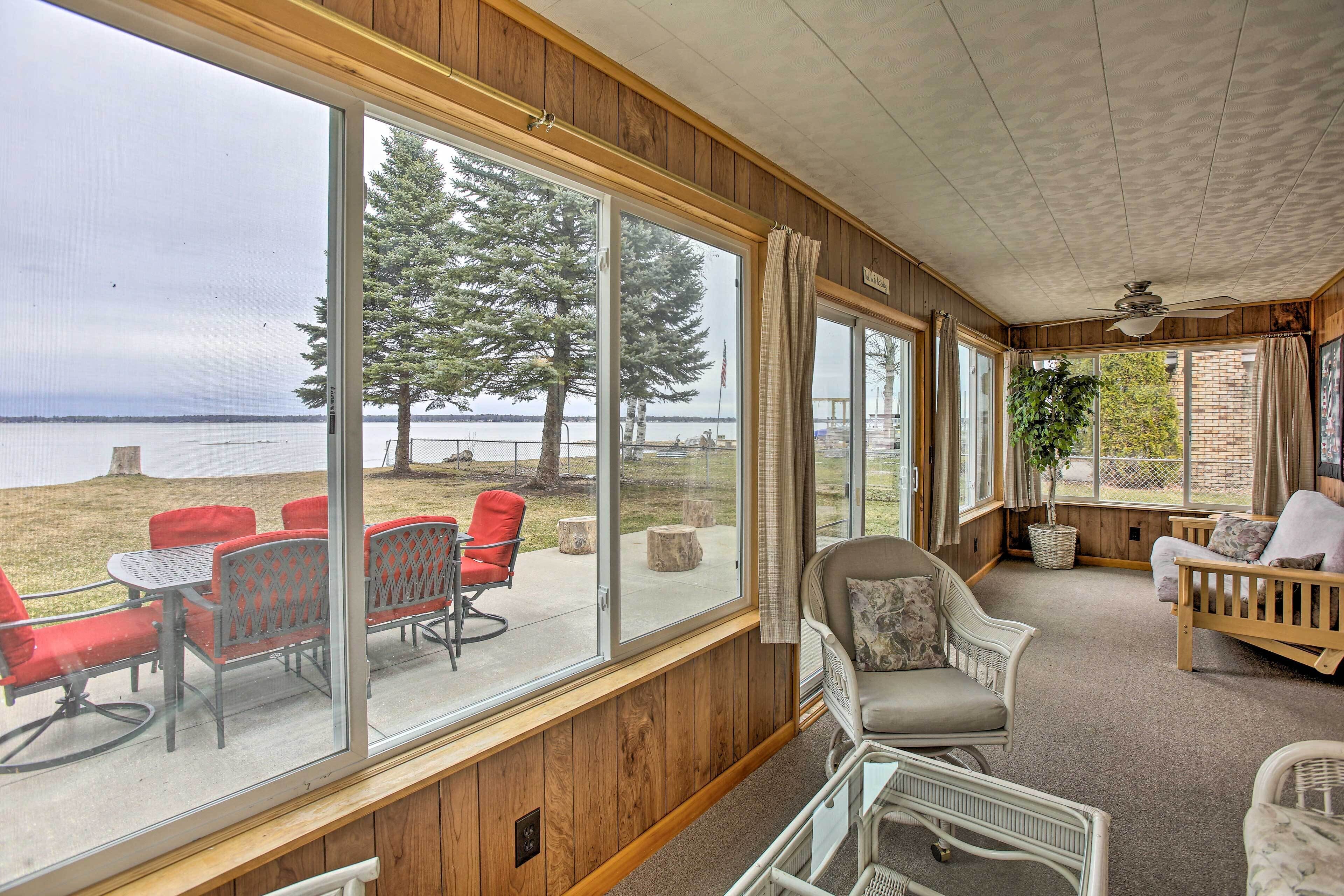 Peaceful Lakefront Houghton Lake Property w/ Patio