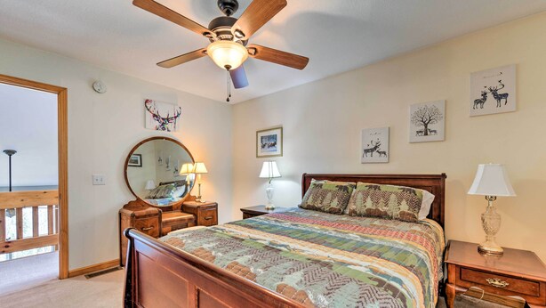 Unclassified image, 1 of 46, button - Pet-friendly Home w/ Deck + Mountain Views! (Maggie Valley)