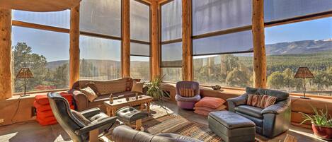 House (3 Bedrooms) | Front of property