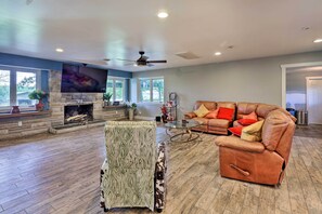 House (4 Bedrooms) | Interior