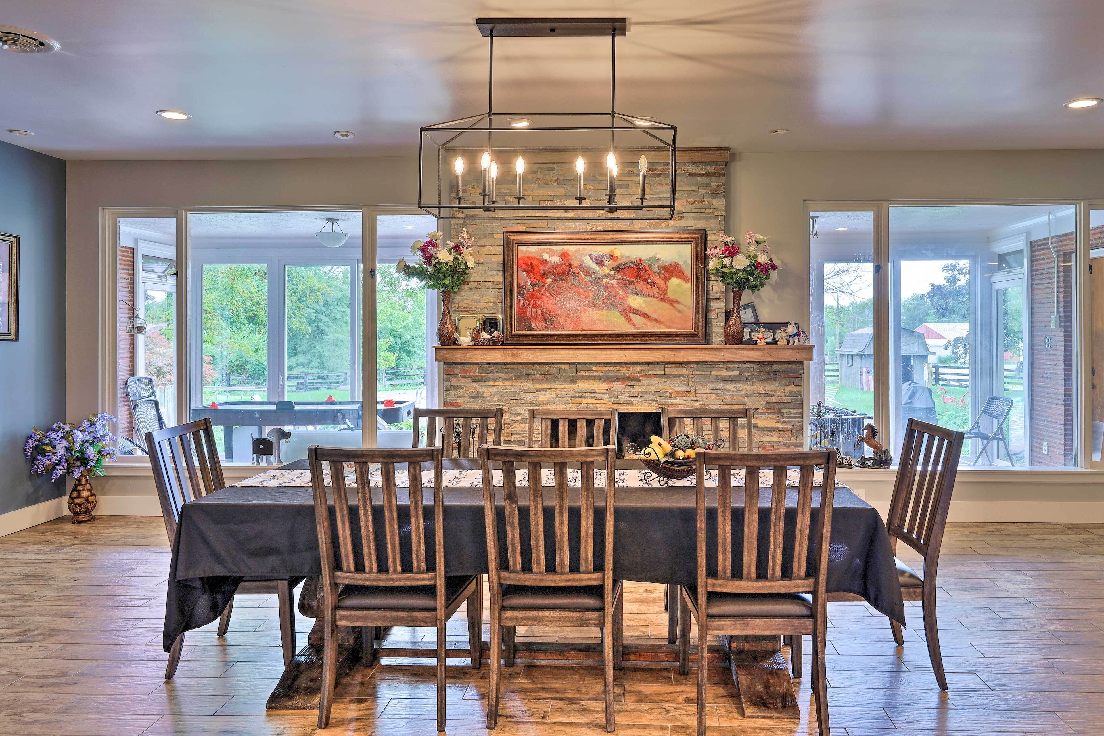 Peaceful Lebanon Farmhouse/ranch w/ Pool!