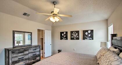 Pet-friendly Lubbock Home w/ Yard - 6 Mi to TTU
