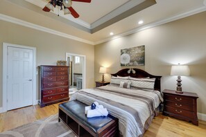 House (Multiple Bedrooms) | Interior - Game Room & Private Pool: Home in Hot Springs! (Hot Springs)