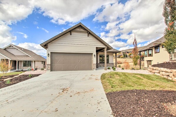 House (5 Bedrooms) | Interior - Scenic Eden Gem w/ Hot Tub ~ 6 Mi to Ski Area (Eden)