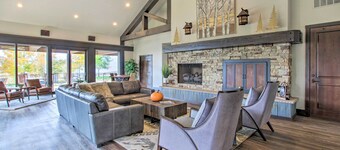 Scenic Eden Gem w/ Hot Tub ~ 6 Mi to Ski Area