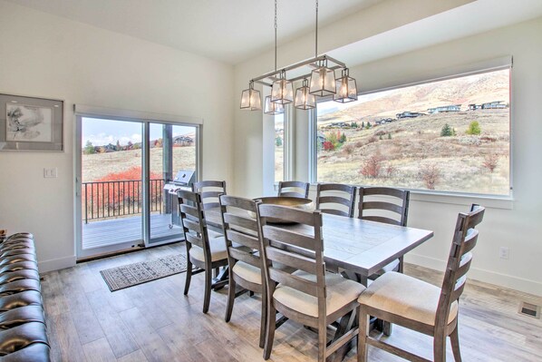 Interior - Scenic Eden Gem w/ Hot Tub ~ 6 Mi to Ski Area (Eden)