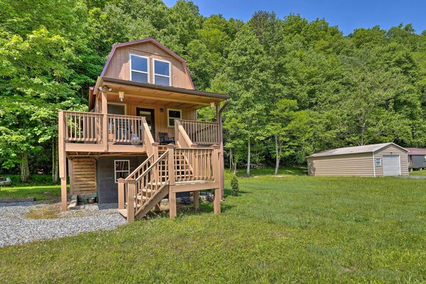 House (1 Bedroom) | Interior - Peaceful Murphy Retreat With Grill & River Views! (Murphy)