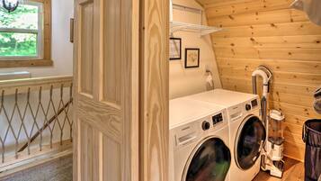 House (1 Bedroom) | Interior