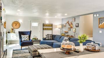 House (4 Bedrooms) | Interior
