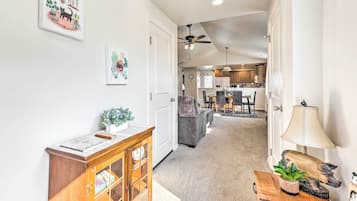 House (2 Bedrooms) | Interior