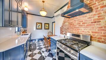 Rumah (2 Bedrooms) | Interior